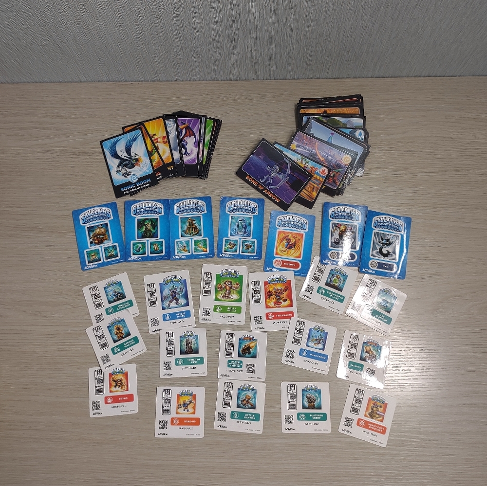 Topps Skylanders trading cards and stickers